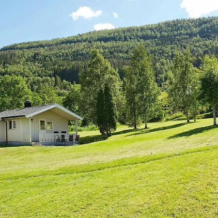 Two-bedroom In Utvik 2 *
