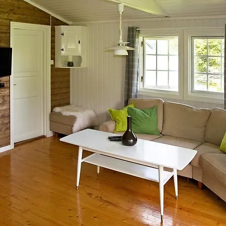 Two-bedroom In Utvik 2 *
