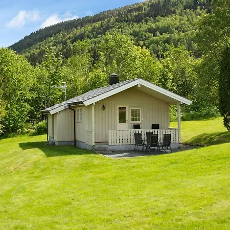 Holiday home Two-bedroom In Utvik 2 Reed