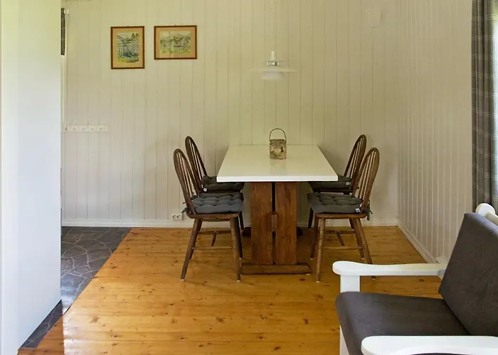4 Person In Utvik-by Traum Feriehus Reed